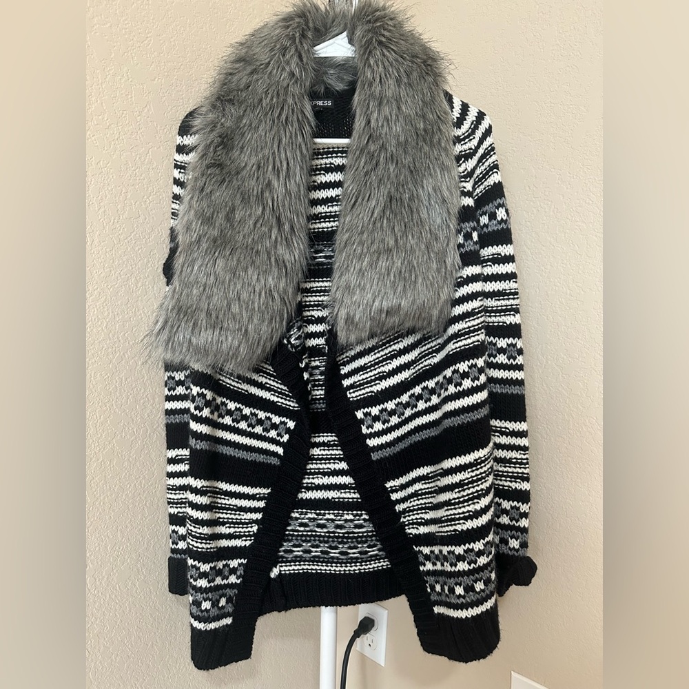 Express cardigan with faux fur XS